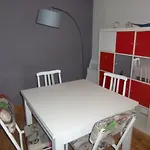 Dh *